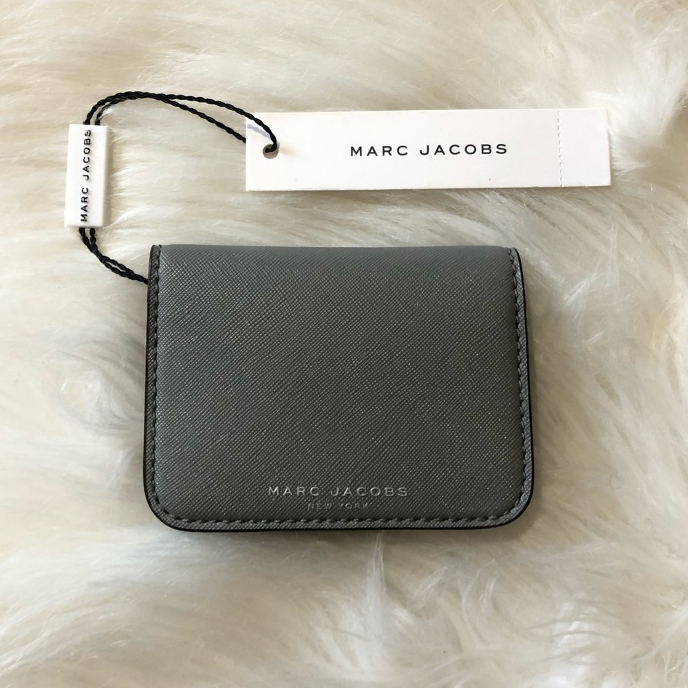 NWT Marc Jacobs Saffiano Folded Card Case GREY